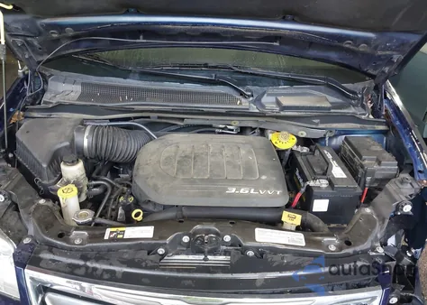 2015 Chrysler Town & Country Touring из США, поврежденный, VIN 2C4RC1BG8FR608555